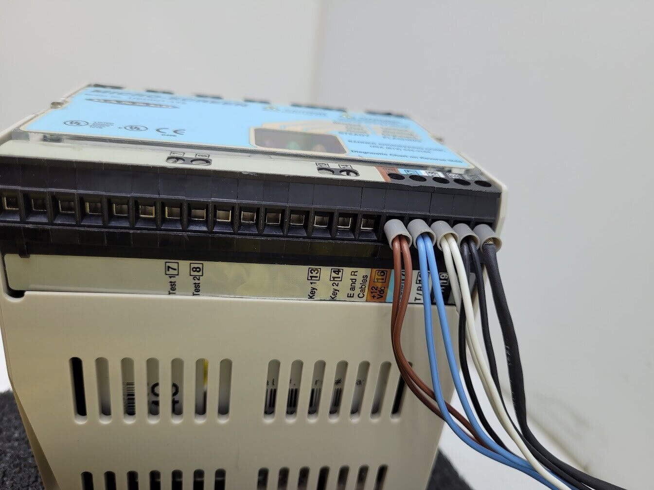 Banner USE824NP2 & USR824NP2 MICRO-SCREEN 9.4" Light Curtain Screen Set Tested