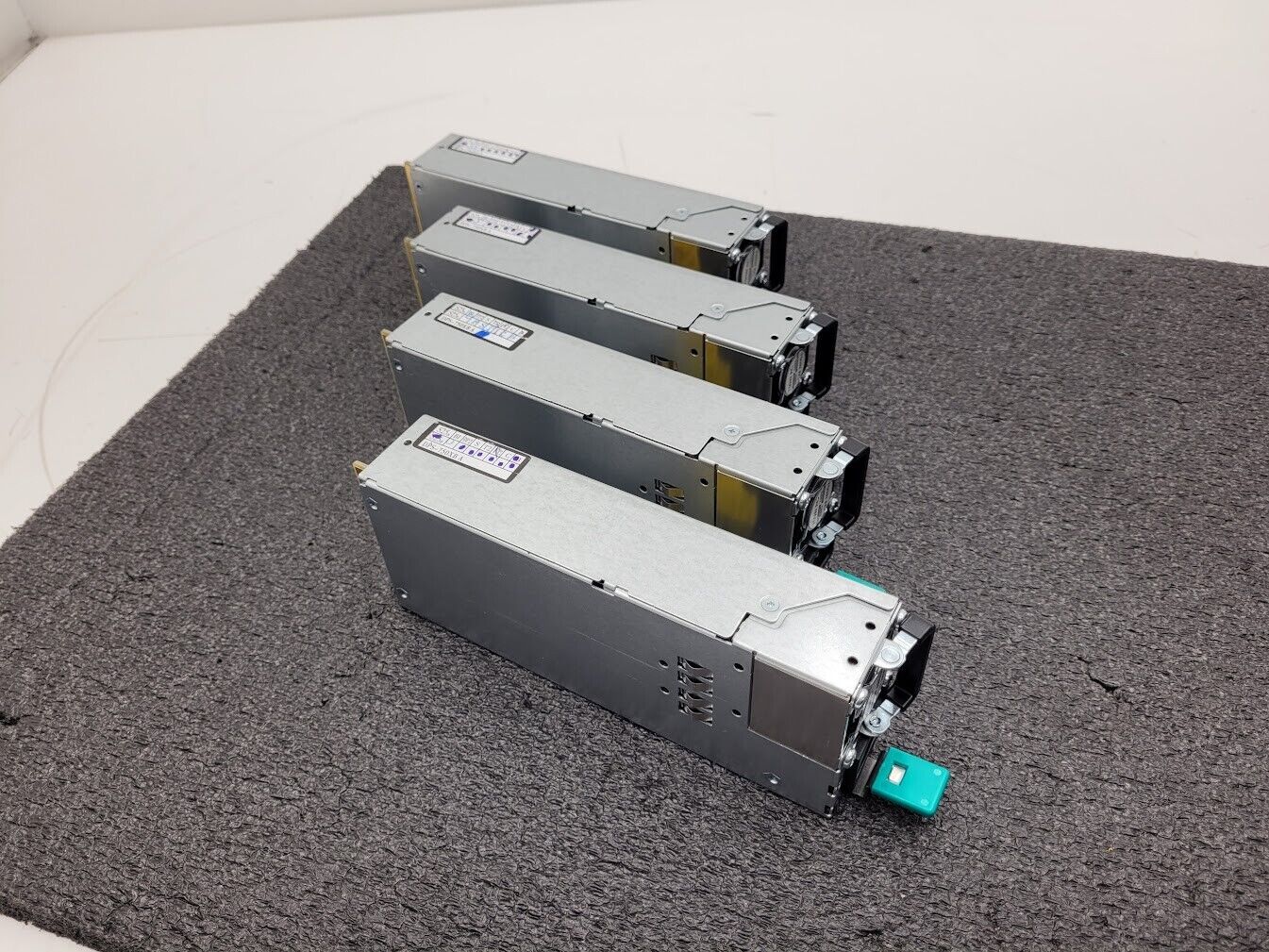 Lot of 4x Intel DPS-750XB A 750W 80+ Platinum Redundant Server Power Supply