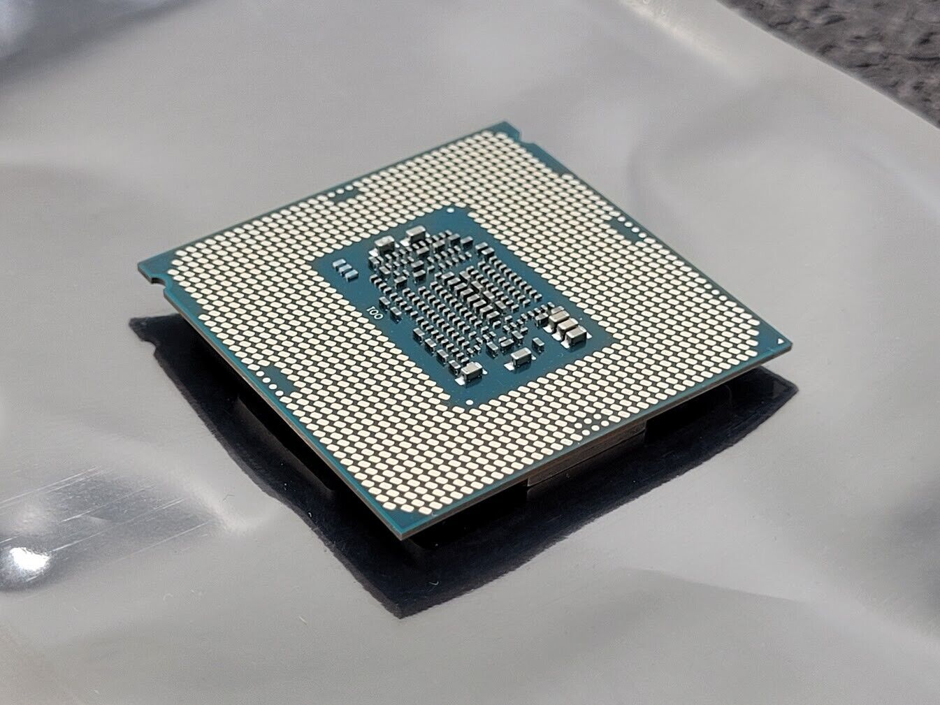 Intel 7th Gen Core i7-7700 SR338 3.60GHz (Turbo 4.20GHz) 4-Core LGA-1151 PC CPU