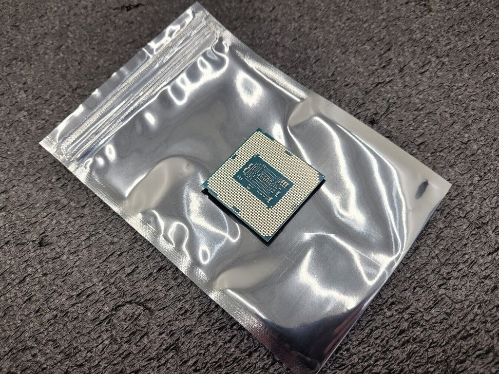 Intel 7th Gen Core i7-7700 SR338 3.60GHz (Turbo 4.20GHz) 4-Core LGA-1151 PC CPU