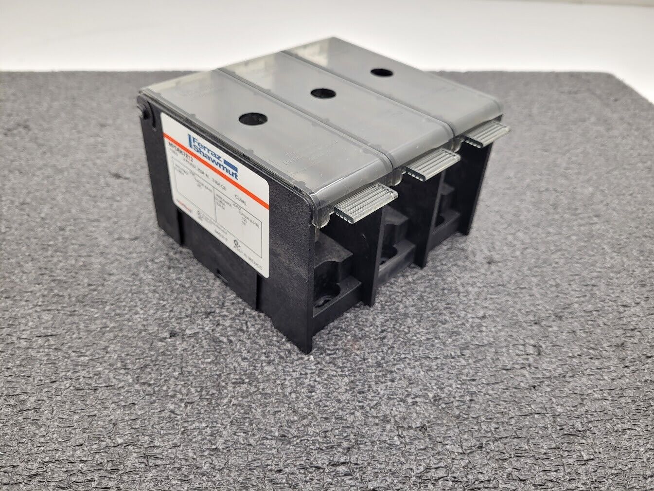 MPDB67013 3-pole 350-6 in (2) 2/0-6, (2) 8-14 out 1000V 3-Phase 250A AL 310A