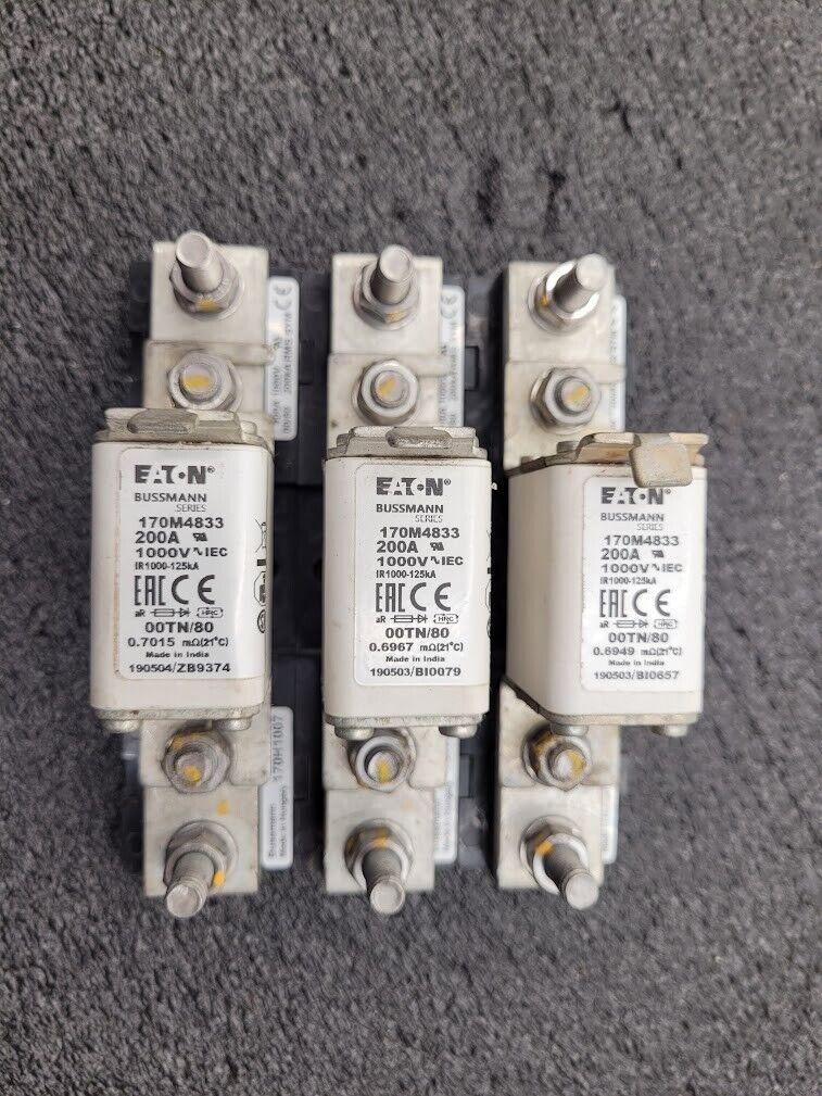 3x Bussmann 170M4833 High Speed Square Body Fuse + Holder 200A 1000VAC 170H1007