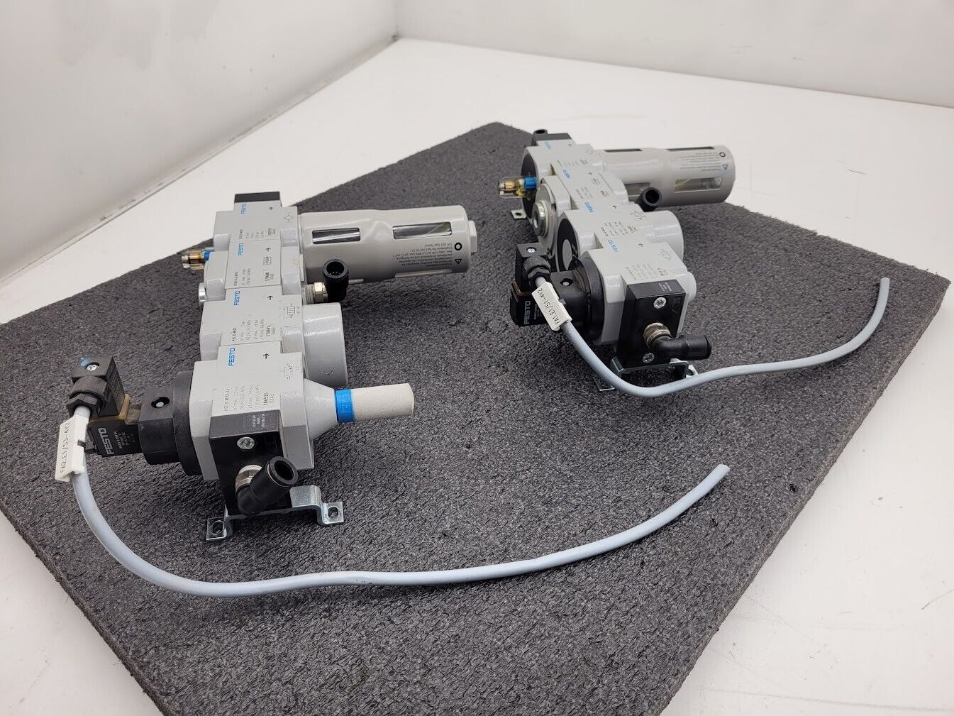 Lot of 2x Festo Air Pneumatic Solenoid On/Off Piston Gate Shut Off + Lubricator