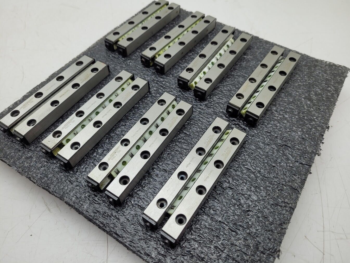 8x Schneeberger RNG 6 100 Linear Bearings Stage Guide Cross Roller Guideway