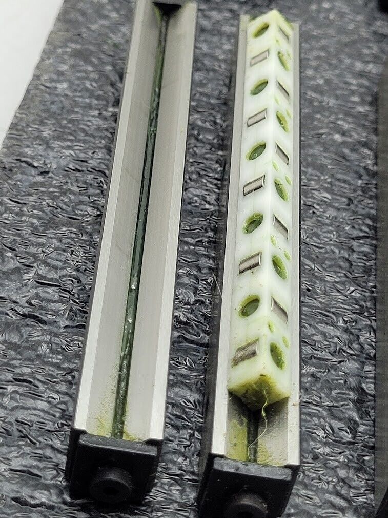 8x Schneeberger RNG 6 100 Linear Bearings Stage Guide Cross Roller Guideway