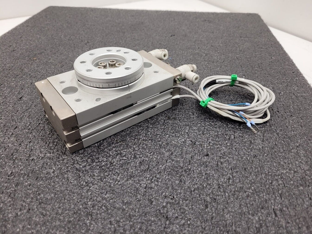 SMC MSQB30A-F9PL-XN Pneumatic 180 Degree Rotary Table 145psi 2x D-F9P Sensors