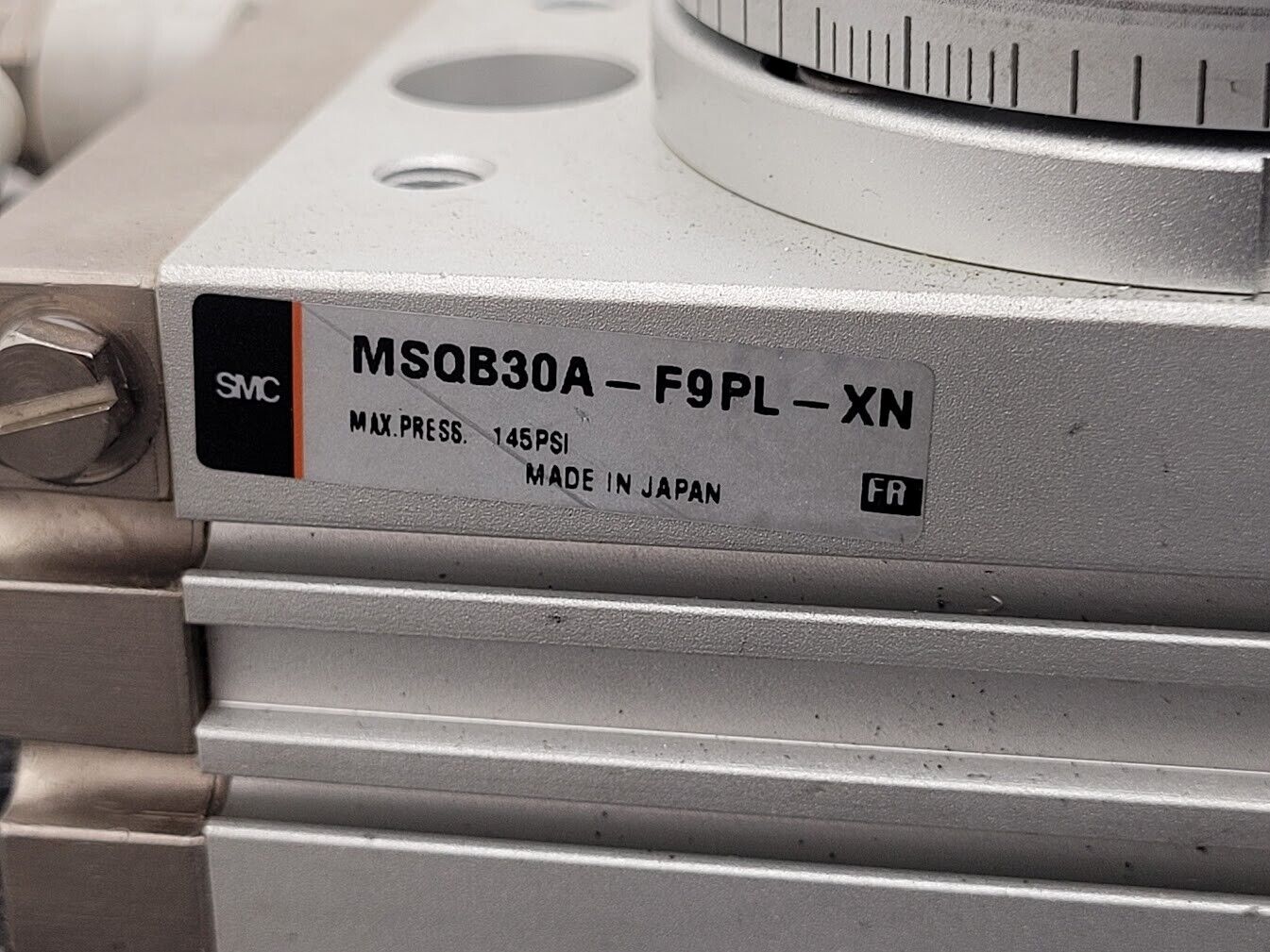 SMC MSQB30A-F9PL-XN Pneumatic 180 Degree Rotary Table 145psi 2x D-F9P Sensors