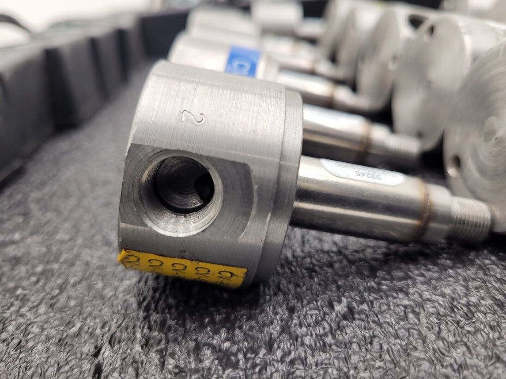 Assorted Lot of 21x Parker Solenoid Valve 24VDC 33245 71215SN2SN00 U2111D