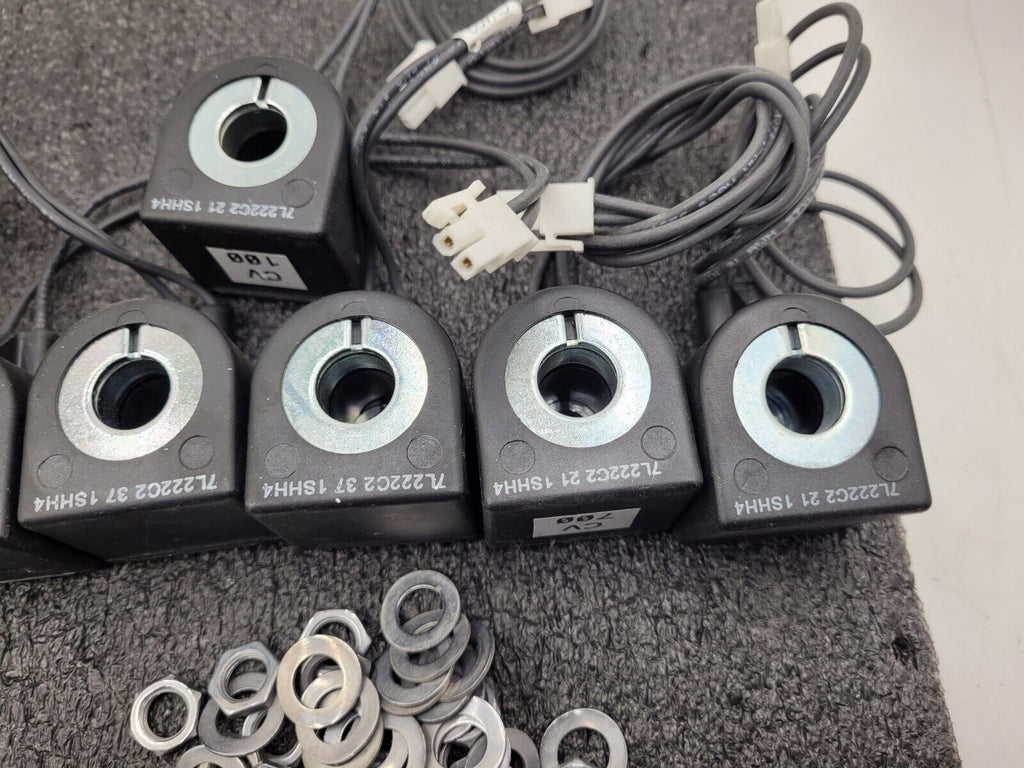 Assorted Lot of 21x Parker Solenoid Valve 24VDC 33245 71215SN2SN00 U2111D