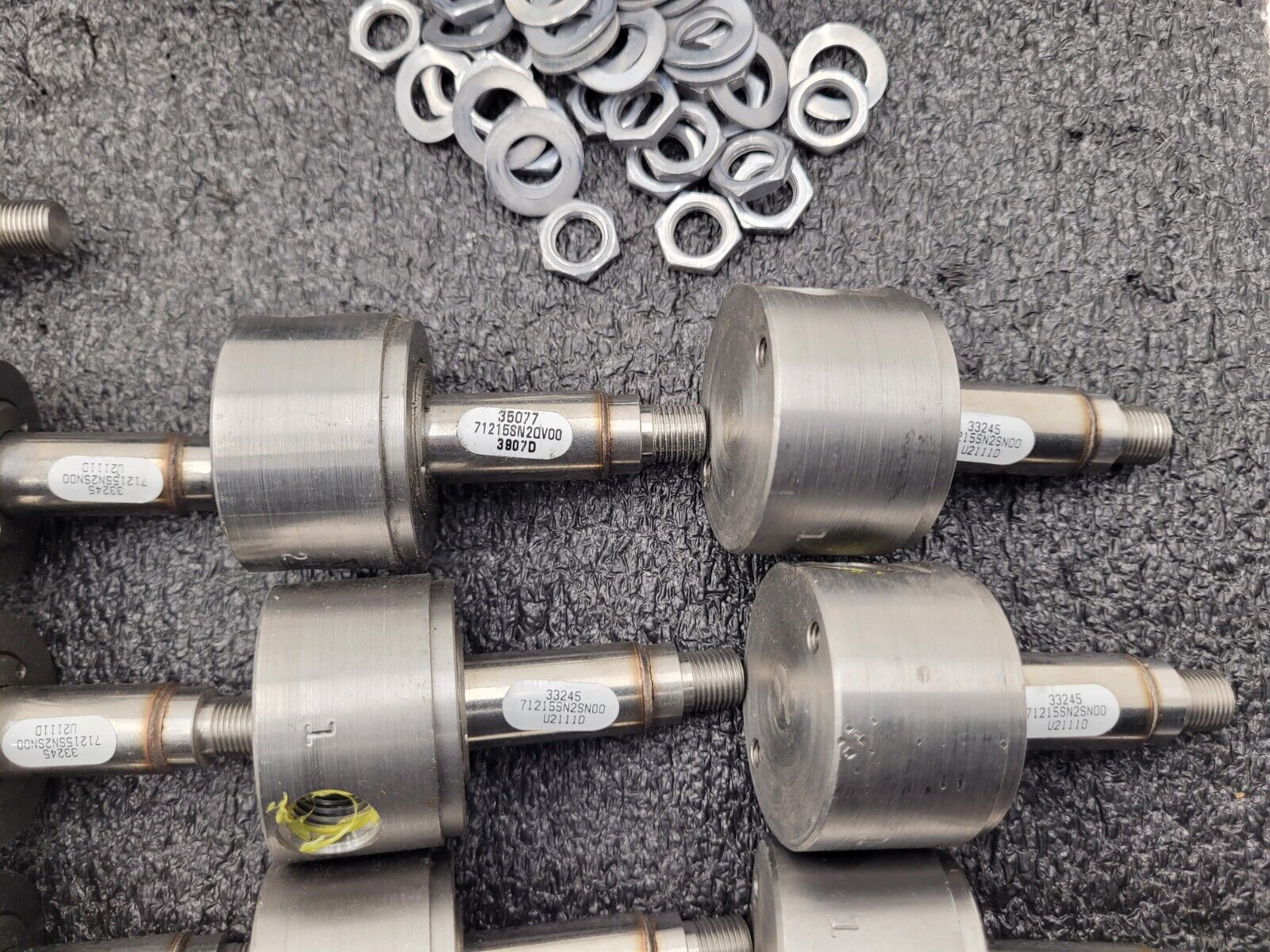 Assorted Lot of 21x Parker Solenoid Valve 24VDC 33245 71215SN2SN00 U2111D