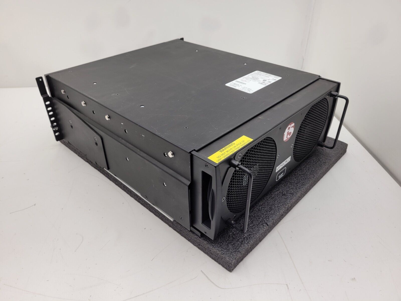 F5 Networks Viprion C2400 4 Slot Blade Chassis 400-0028-08 Rev A