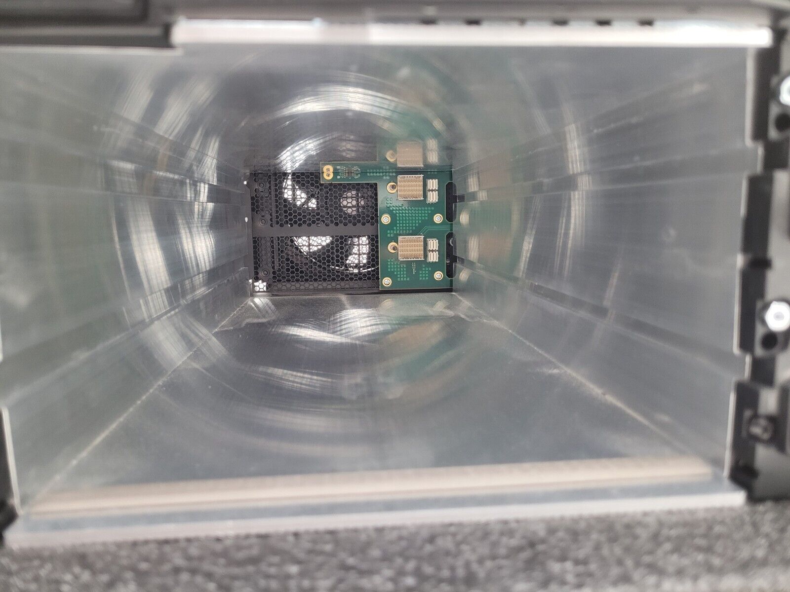 F5 Networks Viprion C2400 4 Slot Blade Chassis 400-0028-08 Rev A