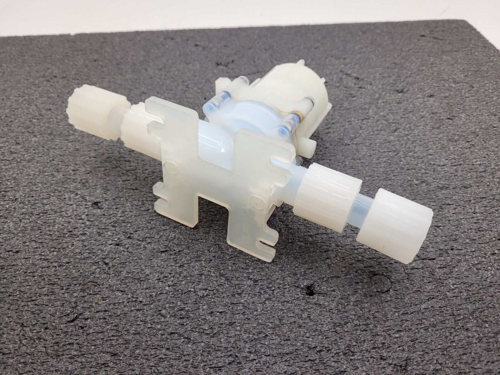 4x AMAT Furon High Purity Valve 1107510-001 JV2-F1212NC-B-1 3/4" Air Actuated