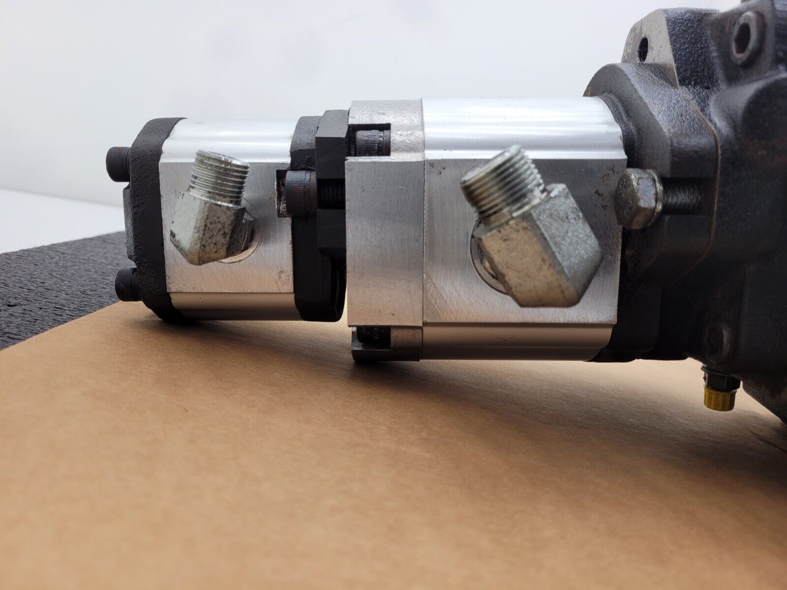 Poclain Hydraulics B47581S 3x Hydraulic Pump Stack CCW Rotation B