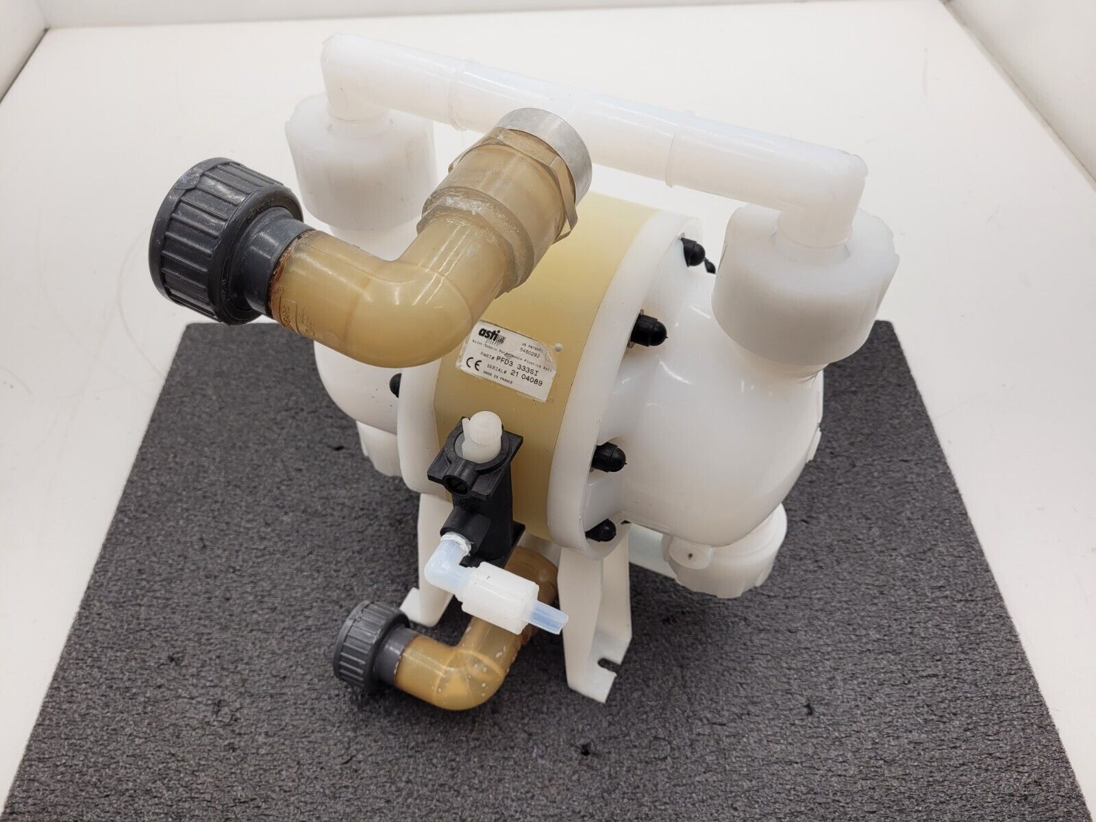 ASTI PFD3-333SI High Purity Controlled Flow Teflon Diaphragm Pump