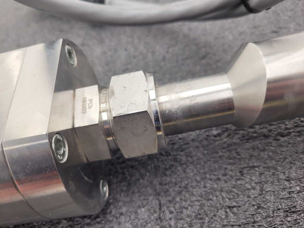 Brooks Thermal Mass Flow SlamF Series Flow Meter SLAMF53S2FJB2K2A3 N2 2000 SLPM