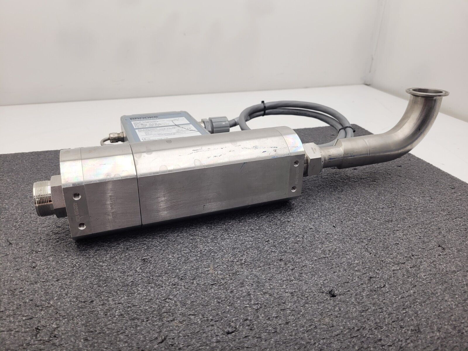 Brooks Thermal Mass Flow SlamF Series Flow Meter SLAMF53S2FJB2K2A3 N2 2000 SLPM