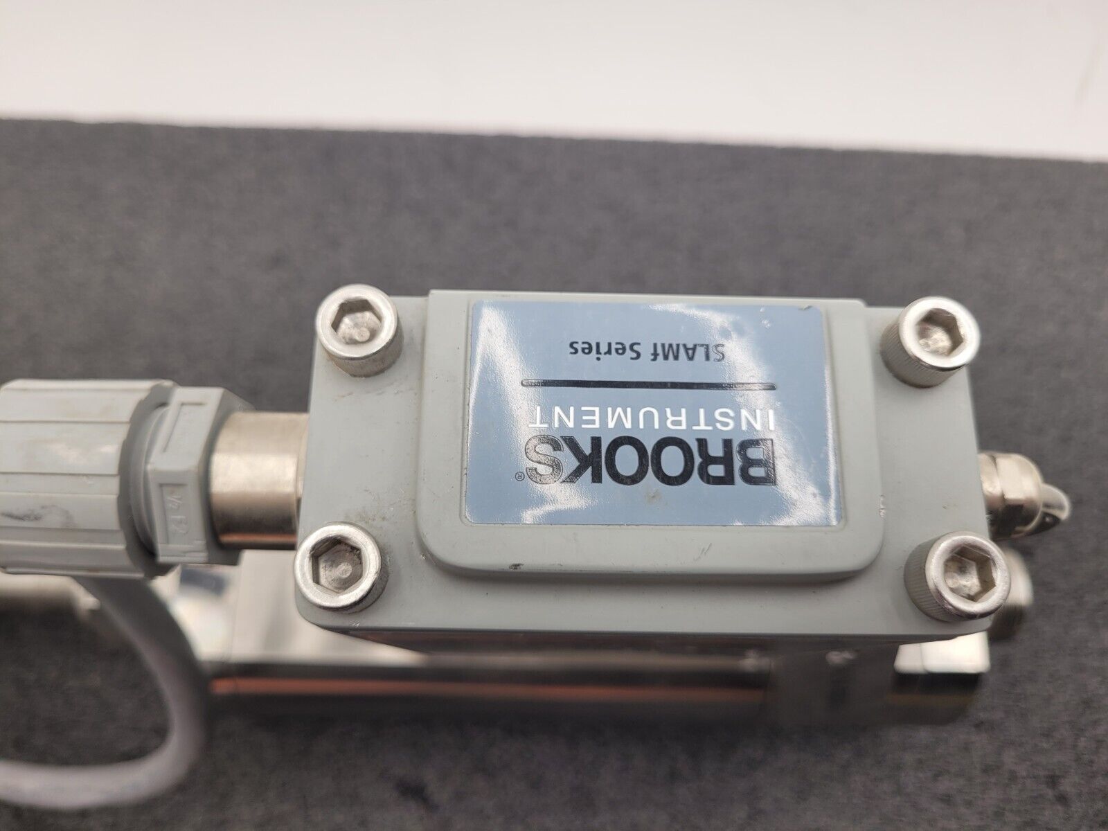Brooks Thermal Mass Flow SlamF Series Flow Meter SLAMF53S2FJB2K2A3 N2 2000 SLPM