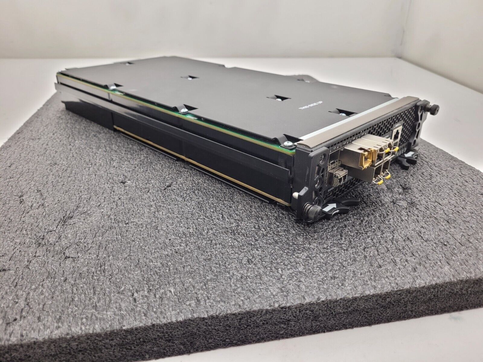 F5 Networks F5-VPR-LTM-B2100 Local Traffic Manager B2100 Viprion Blade 300GB