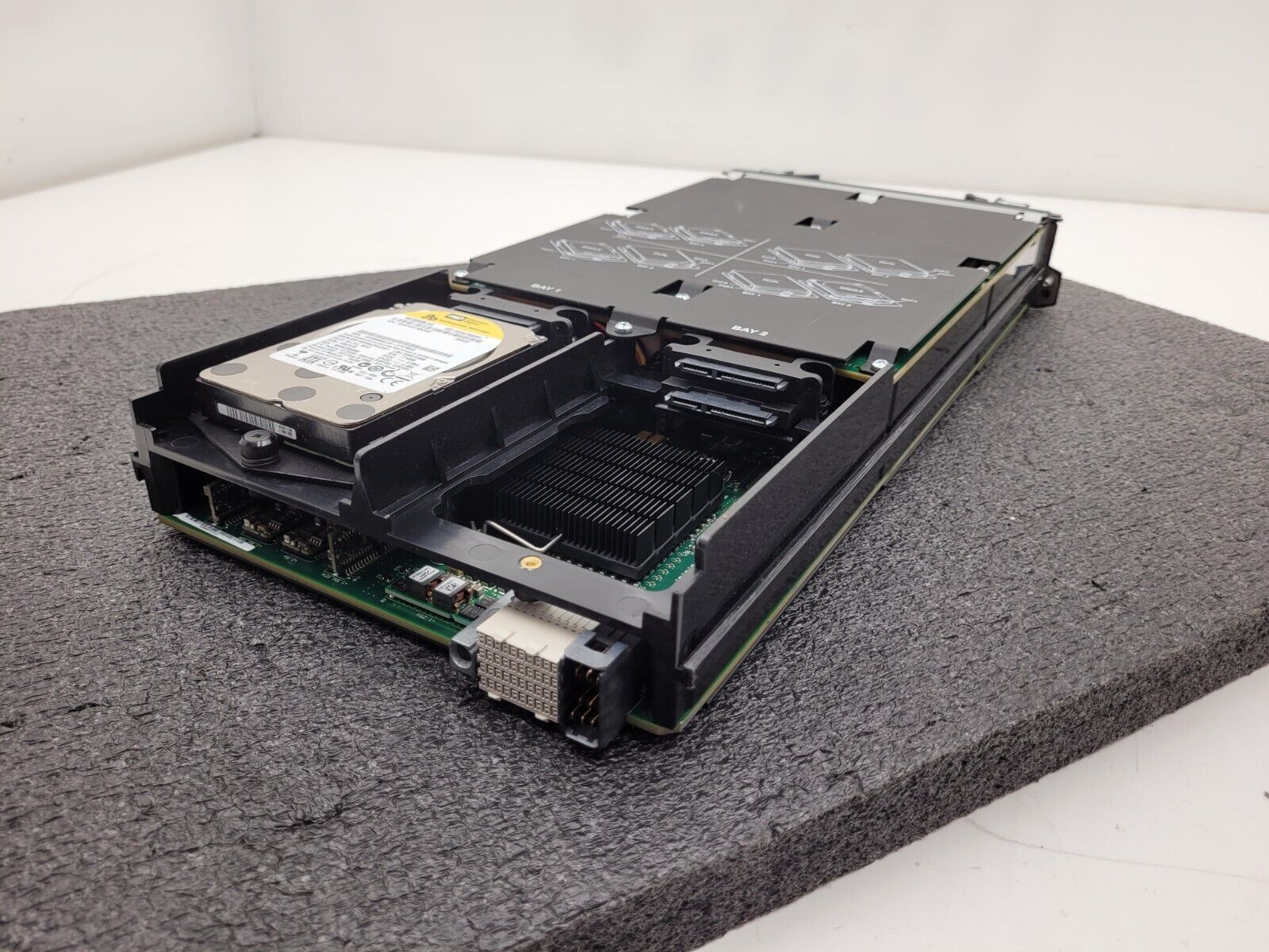 F5 Networks F5-VPR-LTM-B2100 Local Traffic Manager B2100 Viprion Blade 300GB