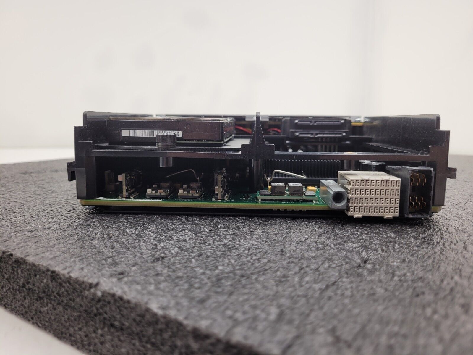 F5 Networks F5-VPR-LTM-B2100 Local Traffic Manager B2100 Viprion Blade 300GB