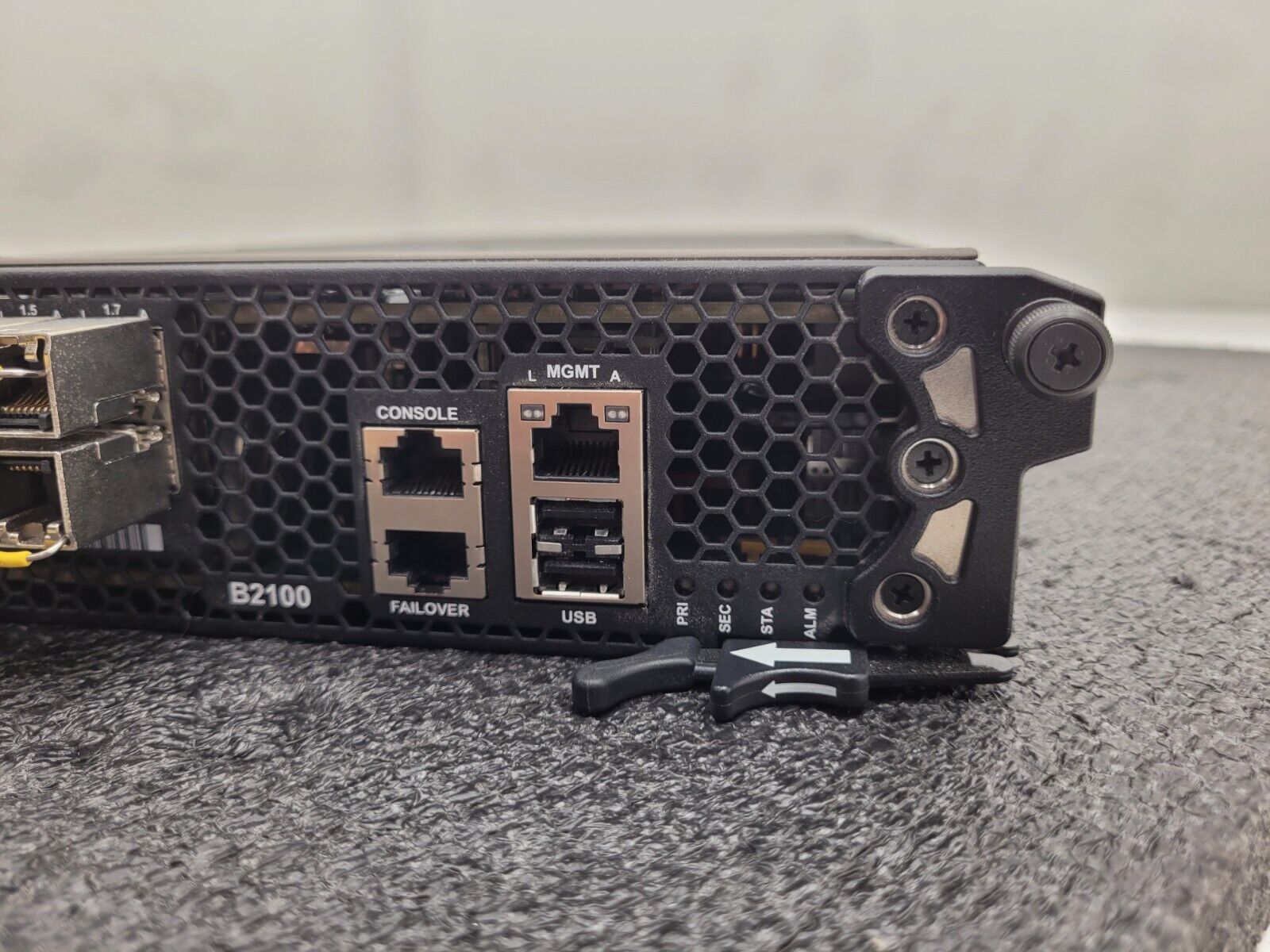 F5 Networks F5-VPR-LTM-B2100 Local Traffic Manager B2100 Viprion Blade 300GB