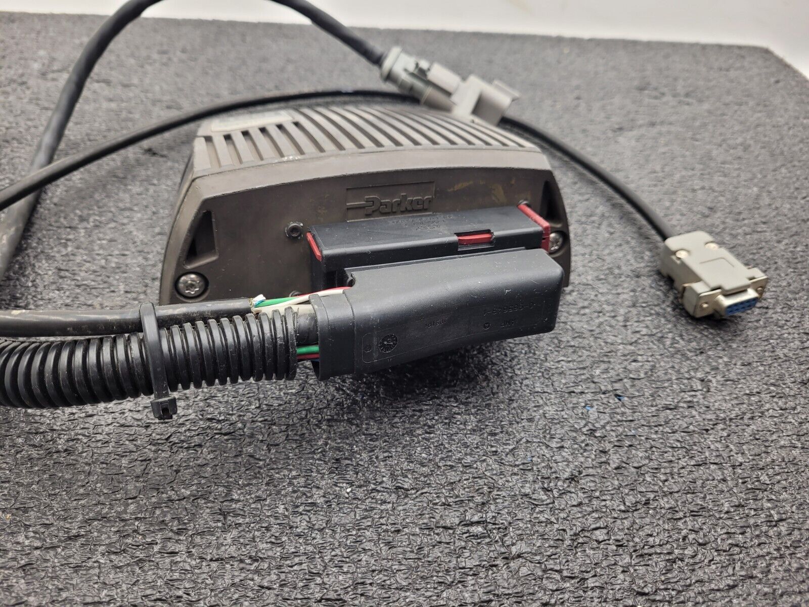 Parker IQAN-TOC8 5010024 TOC8 Standalone Task Oriented Controller Working Pull