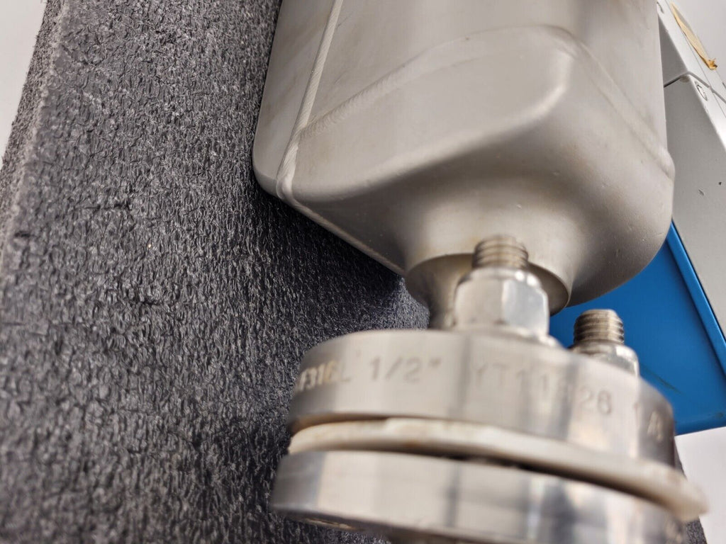 Endress+Hauser PROMASS S Mass Flowmeter 83S15-1DL7/0 Flow Controller +XMTR C