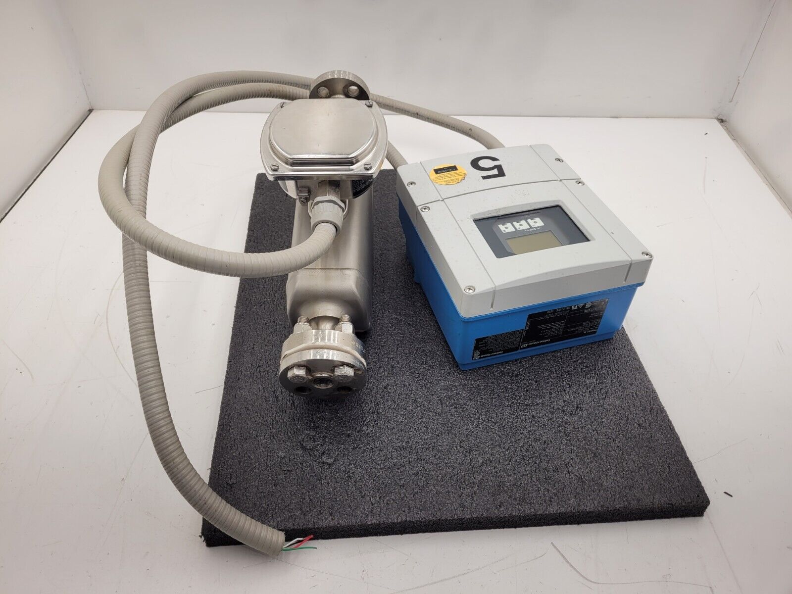 Endress+Hauser PROMASS S Mass Flowmeter 83S15-1DL7/0 Flow Controller +XMTR C