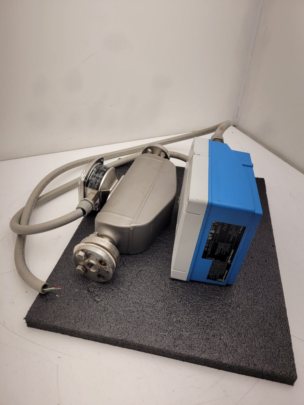 Endress+Hauser PROMASS S Mass Flowmeter 83S15-1DL7/0 Flow Controller +XMTR C