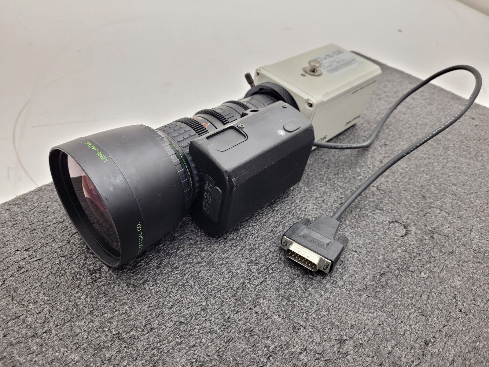 Sony DXC-950 Power HAD 3 CCD Video Camera w/Fujinon S14x7.5BRM-18 zoom Lens
