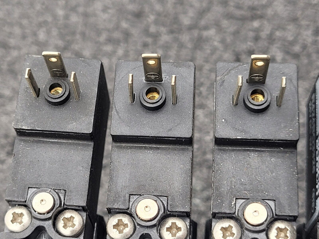 BOSCH Rexroth R424B03415 Pnuematic Solenoid 8x Valve Block Stack Unit A