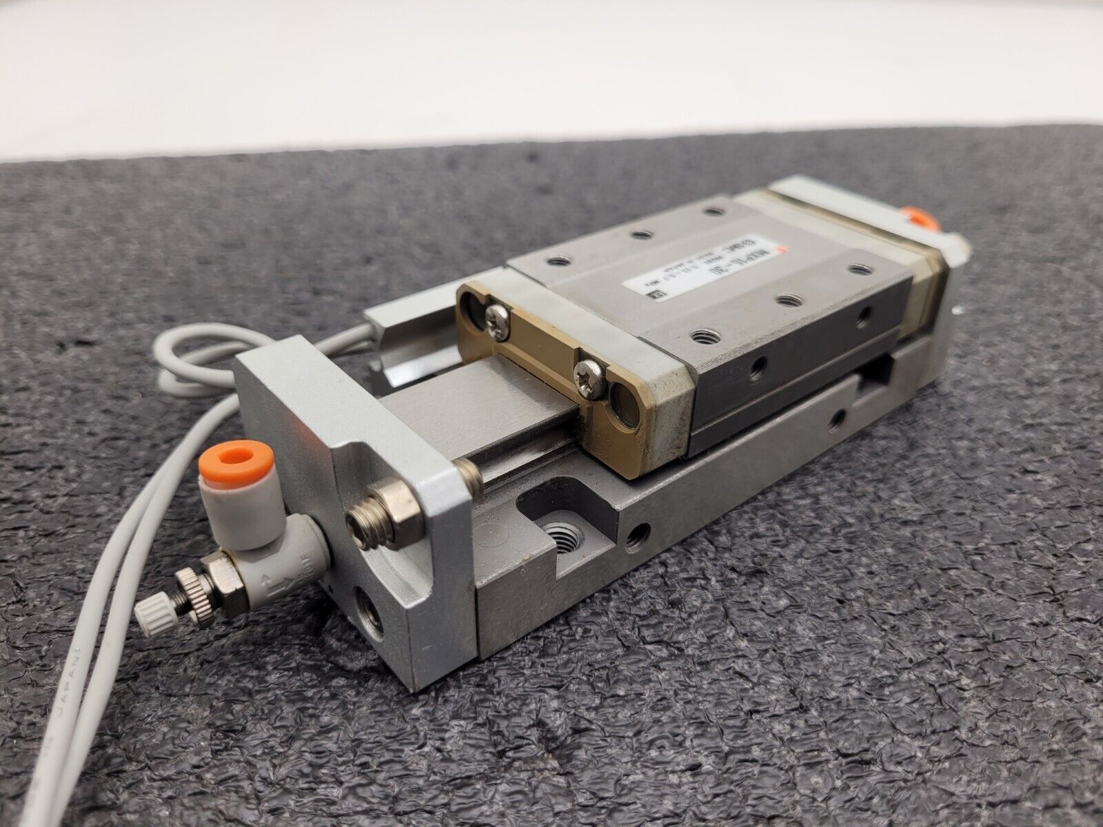 SMC MXP16-30 100PSI Linear Slide Guide Cylinder w/ D-F9B Sensors, Stops Unit C
