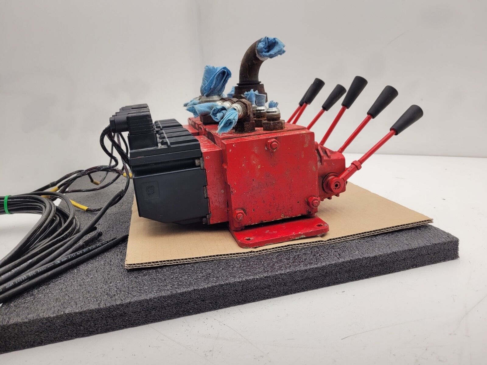 Norcan Proportional 6x Valve Block with Solenoid Controls Manual Lever Override
