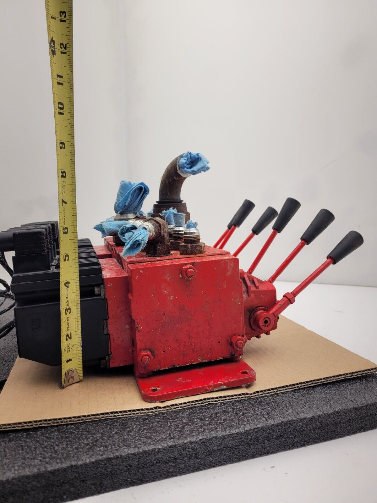 Norcan Proportional 6x Valve Block with Solenoid Controls Manual Lever Override