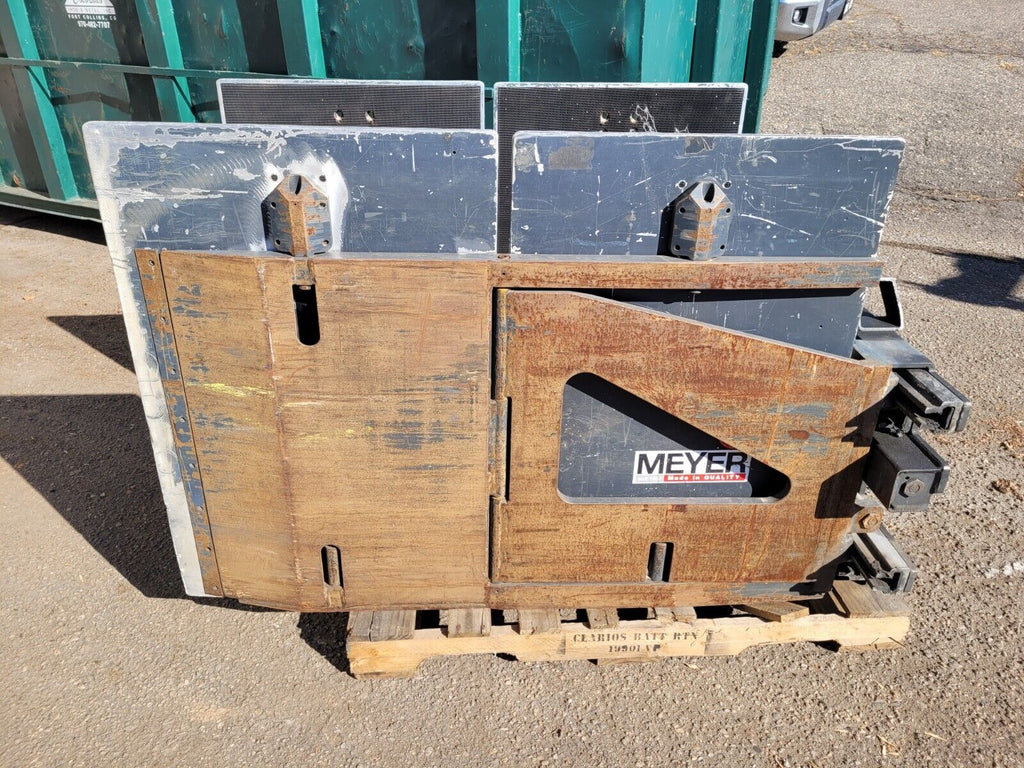 Meyer 1 Ton Forklift Bale Carton Clamp Attachment 3-0402-1 Class 2 Carriage