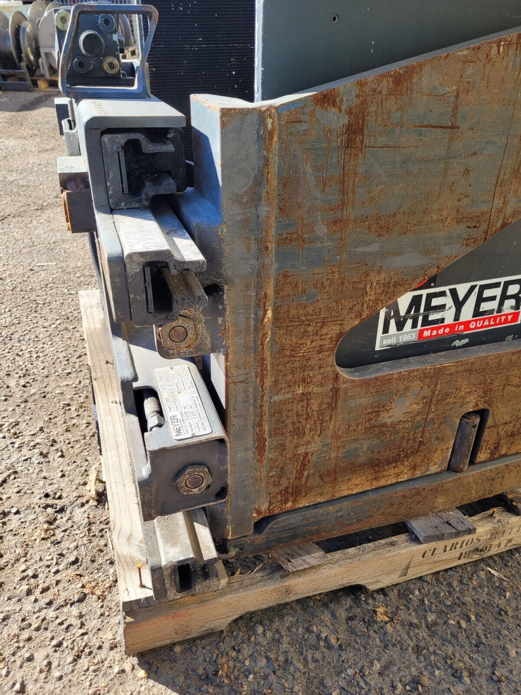 Meyer 1 Ton Forklift Bale Carton Clamp Attachment 3-0402-1 Class 2 Carriage