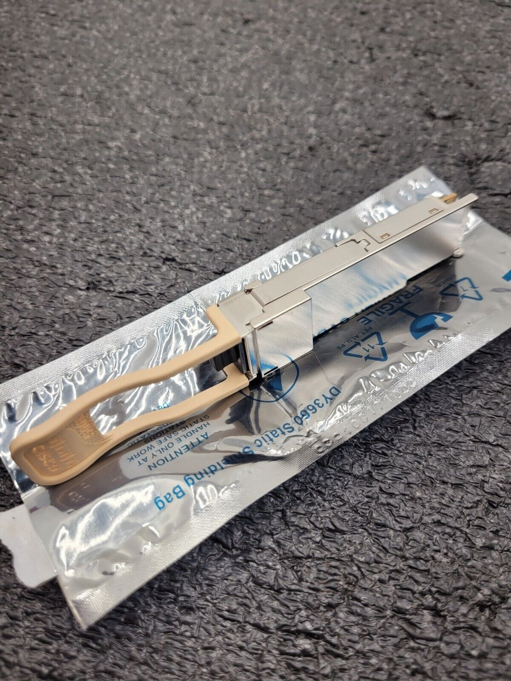 Cisco QSFP-100G-SR4-S 100G QSFP MMF Transceiver w/Hologram OEM Working Pull