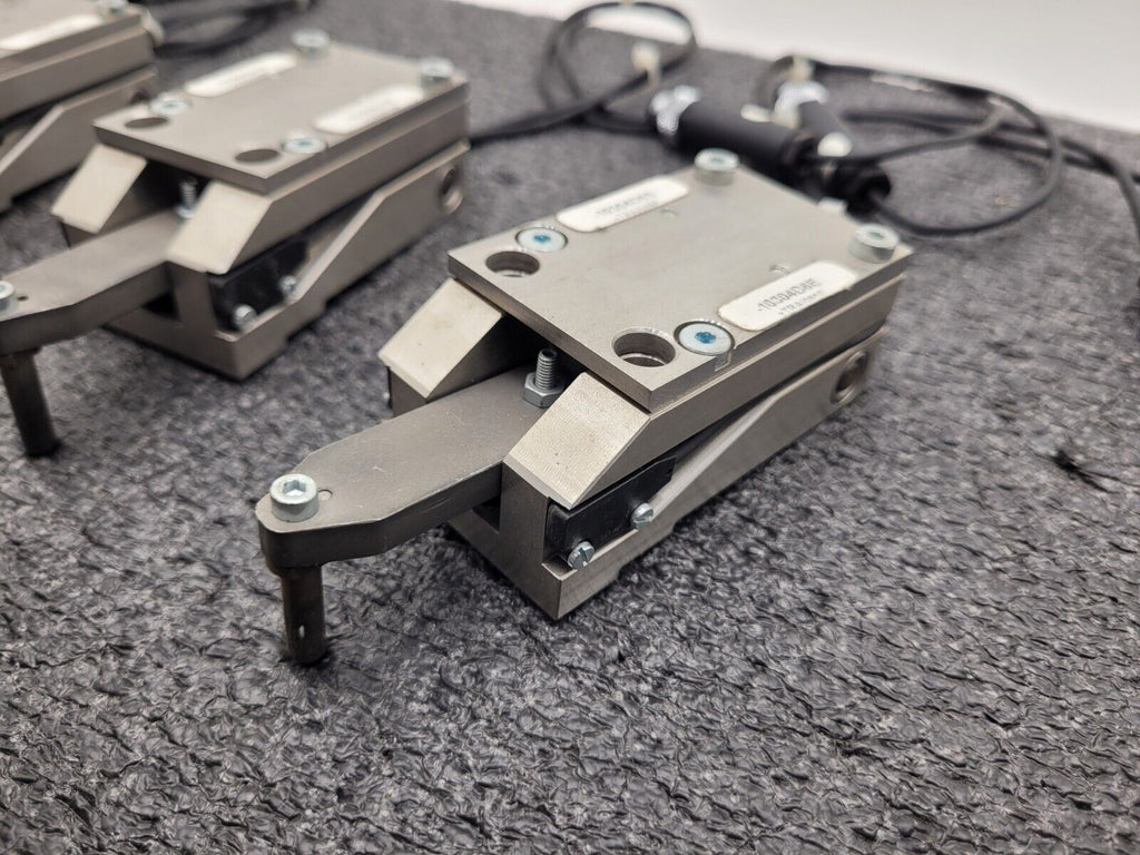 Lot 8x FESTO EV-16-4 150682 Single Acting Clamping Cylinder 4mm Stroke +Sensors