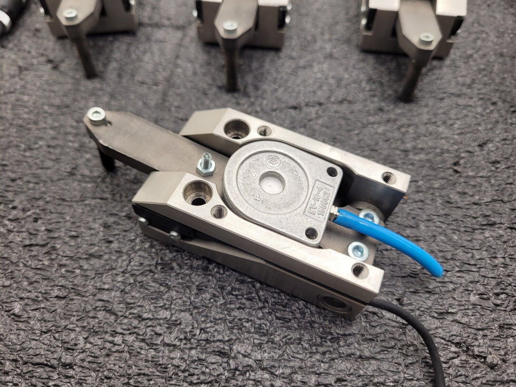 Lot 8x FESTO EV-16-4 150682 Single Acting Clamping Cylinder 4mm Stroke +Sensors