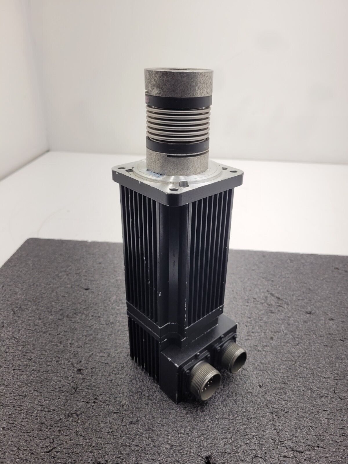 Elwood Rockwell Servo Motor 999-000-9982 H-3016-N-H00AA Working Pull C