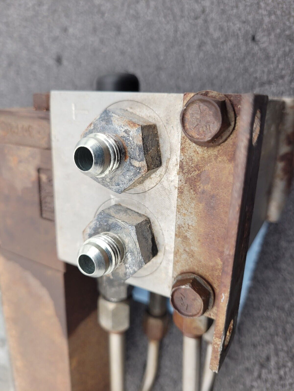 PARKER Hydraulic Proportional ISO Valve D1FHE80HCNEK0030X6114 12VDC + Override D