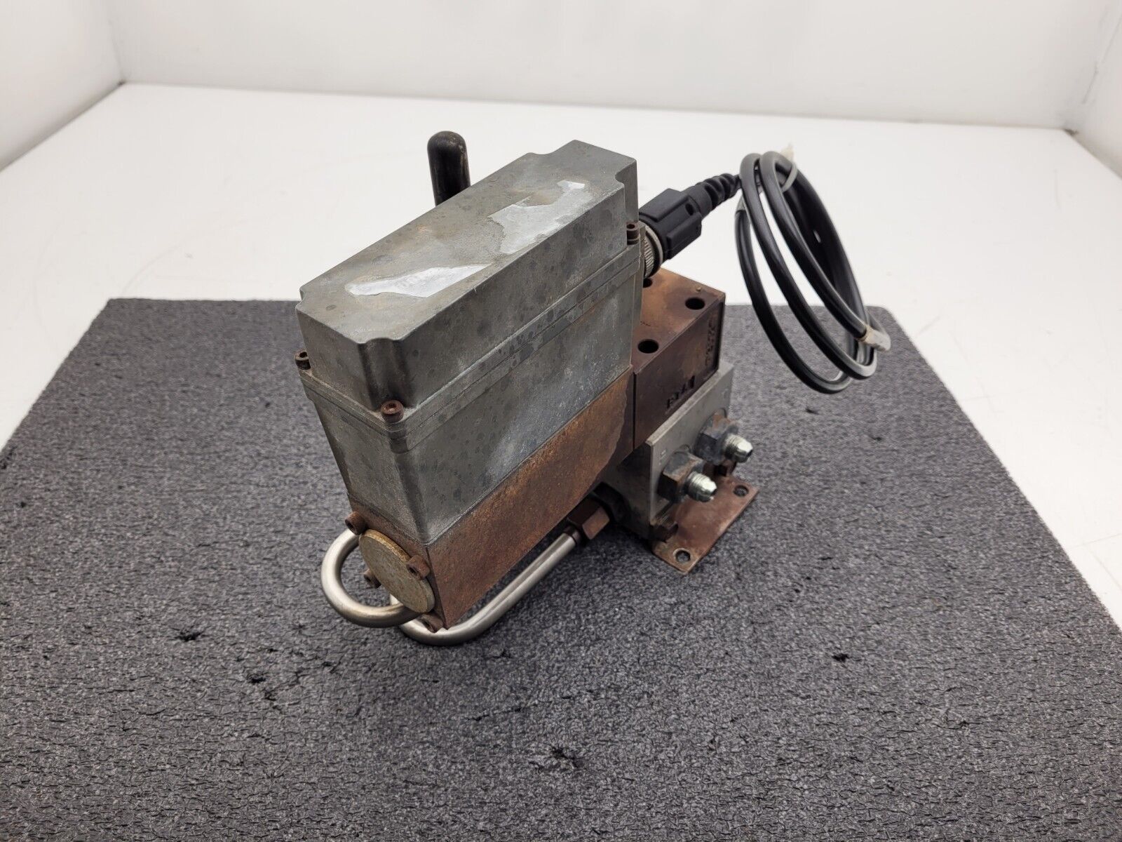 PARKER Hydraulic Proportional ISO Valve D1FHE80HCNEK0030X6114 12VDC + Override D