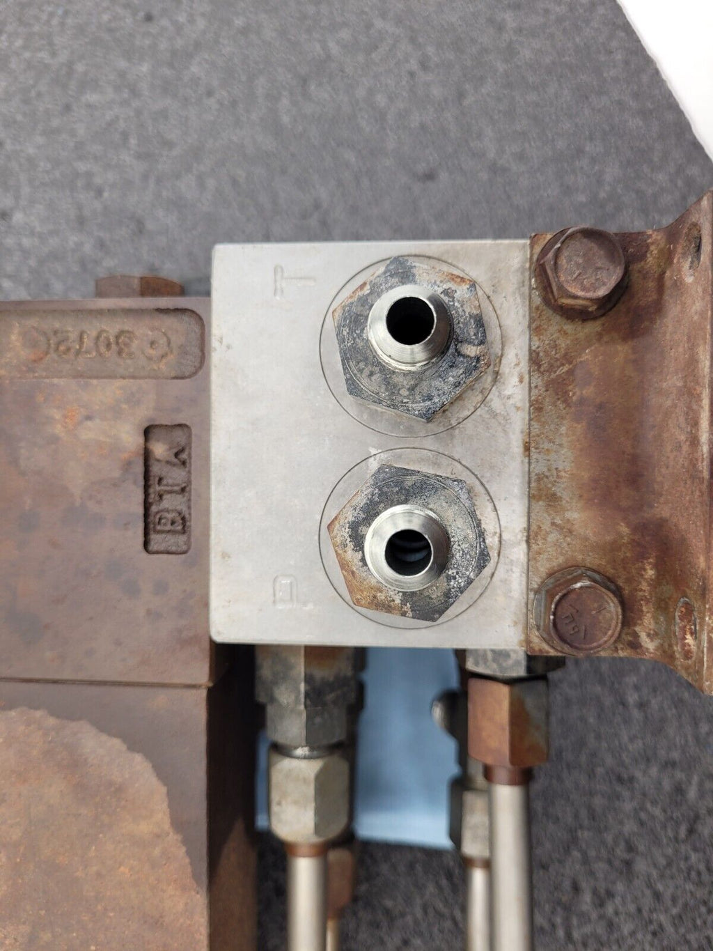 PARKER Hydraulic Proportional ISO Valve D1FHE80HCNEK0030X6114 12VDC + Override D