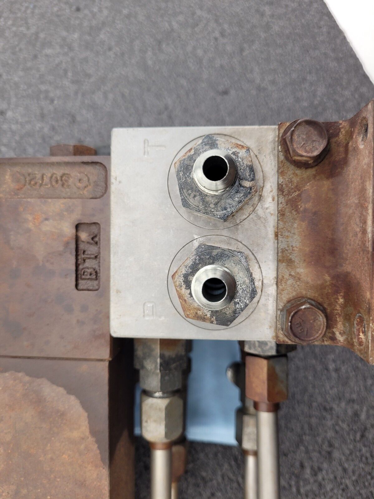 PARKER Hydraulic Proportional ISO Valve D1FHE80HCNEK0030X6114 12VDC + Override D