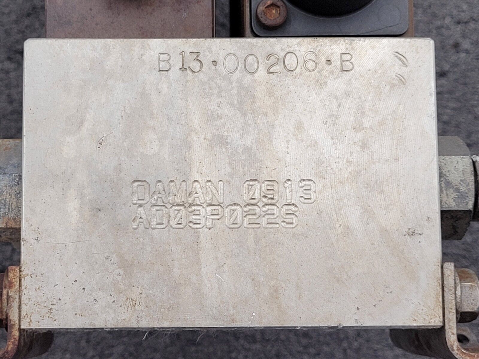 PARKER Hydraulic Proportional ISO Valve D1FHE80HCNEK0030X6114 12VDC + Override D