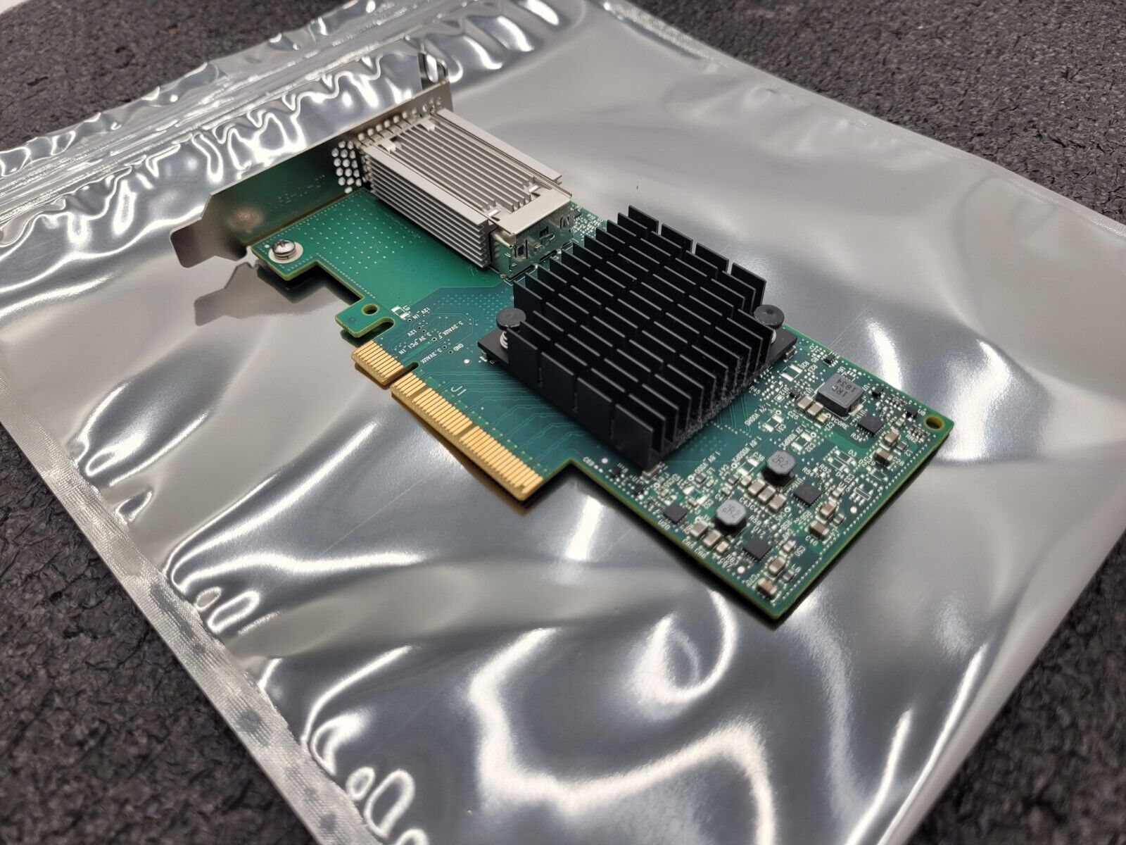 Mellanox MCX4131A-GCAT 50GBe Single Port QSFP28 PCI-e NIC ConnectX-4 LX