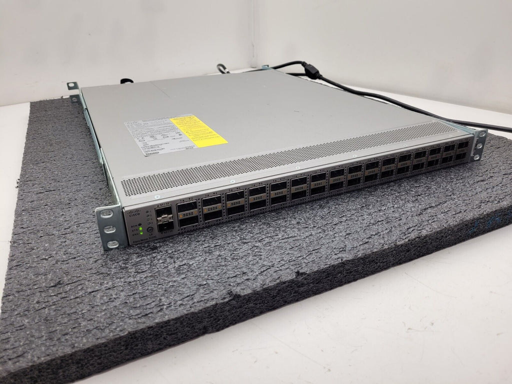 Cisco Nexus 3232C N3K-C3232C 32-Port 100G QSFP28 Network Switch Full Fans & PSUs
