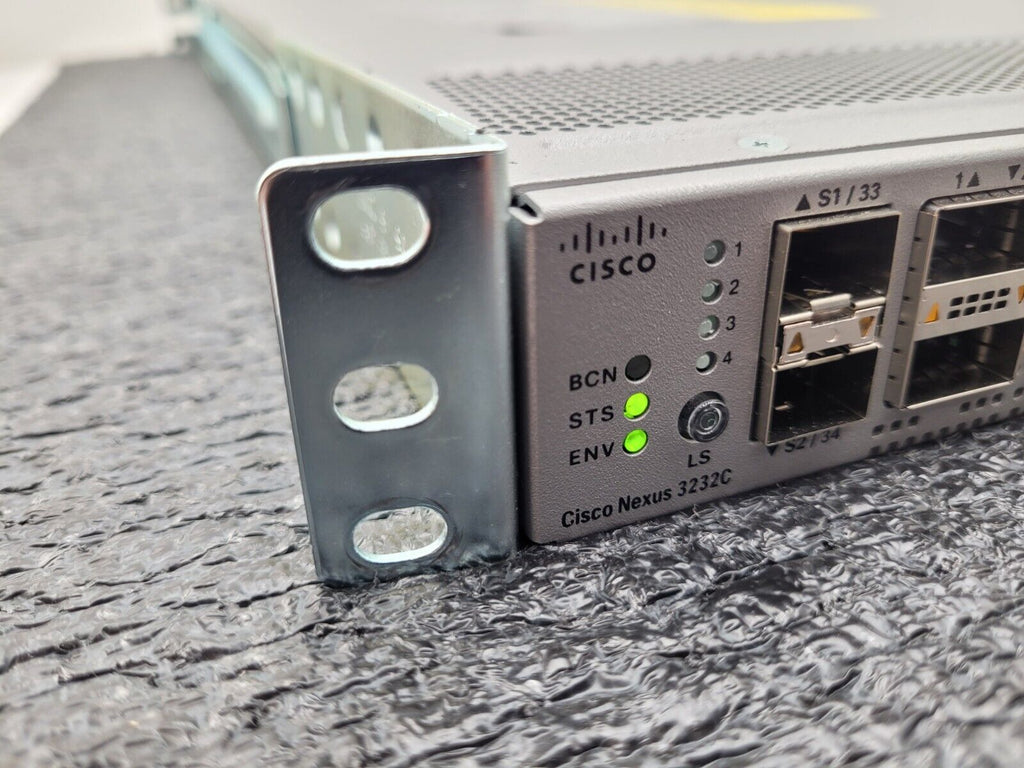 Cisco Nexus 3232C N3K-C3232C 32-Port 100G QSFP28 Network Switch Full Fans & PSUs