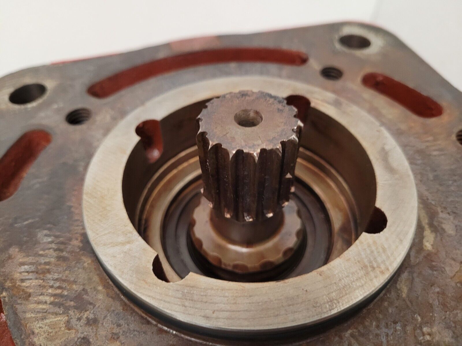 Norcan Sauer Danfoss Hydraulic Pump ERL100BLS2520NNN3 Has Spline Damage Rebuild